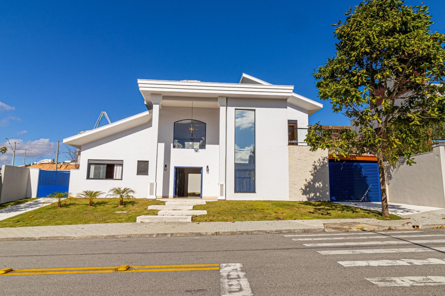 Casa, 4 quartos, 337 m² - Foto 1
