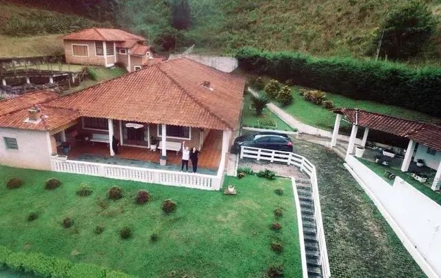 Sítio, 10 quartos, 1500 m² - Foto 1