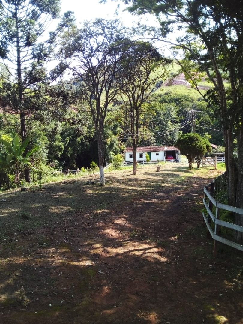 Chácara, 4 quartos, 100 m² - Foto 1