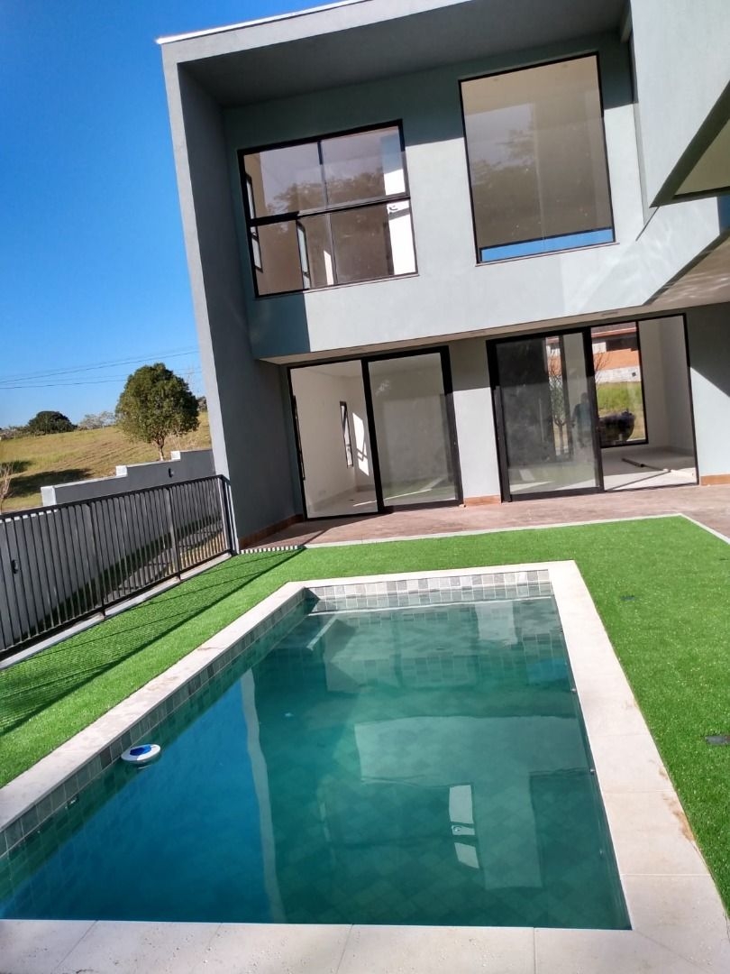 Casa, 4 quartos, 358 m² - Foto 2