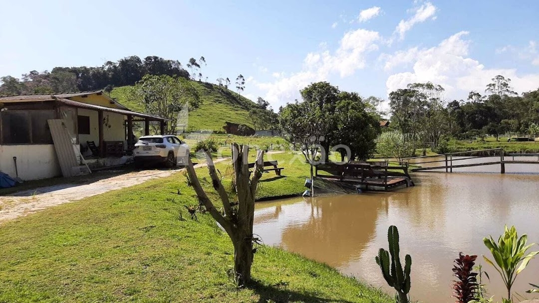 Sítio, 3 quartos, 200 m² - Foto 1