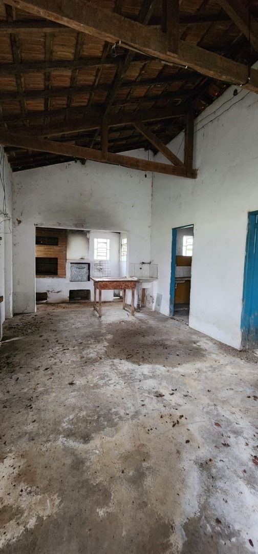 Sítio, 2 quartos, 150 m² - Foto 1