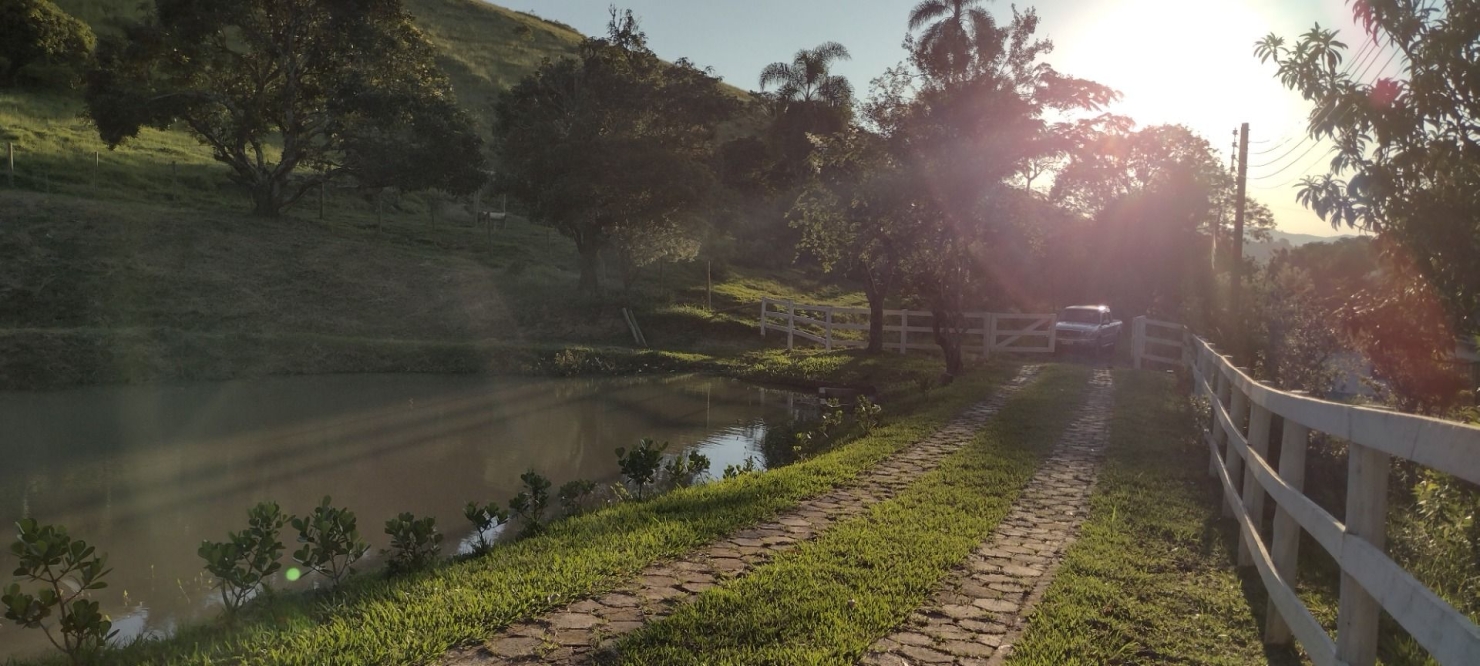 Sítio, 2 quartos, 200 m² - Foto 1