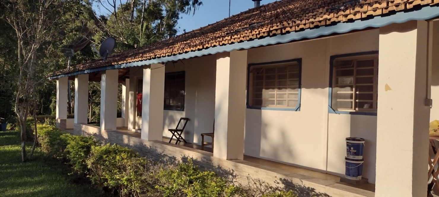 Sítio, 2 quartos, 200 m² - Foto 2