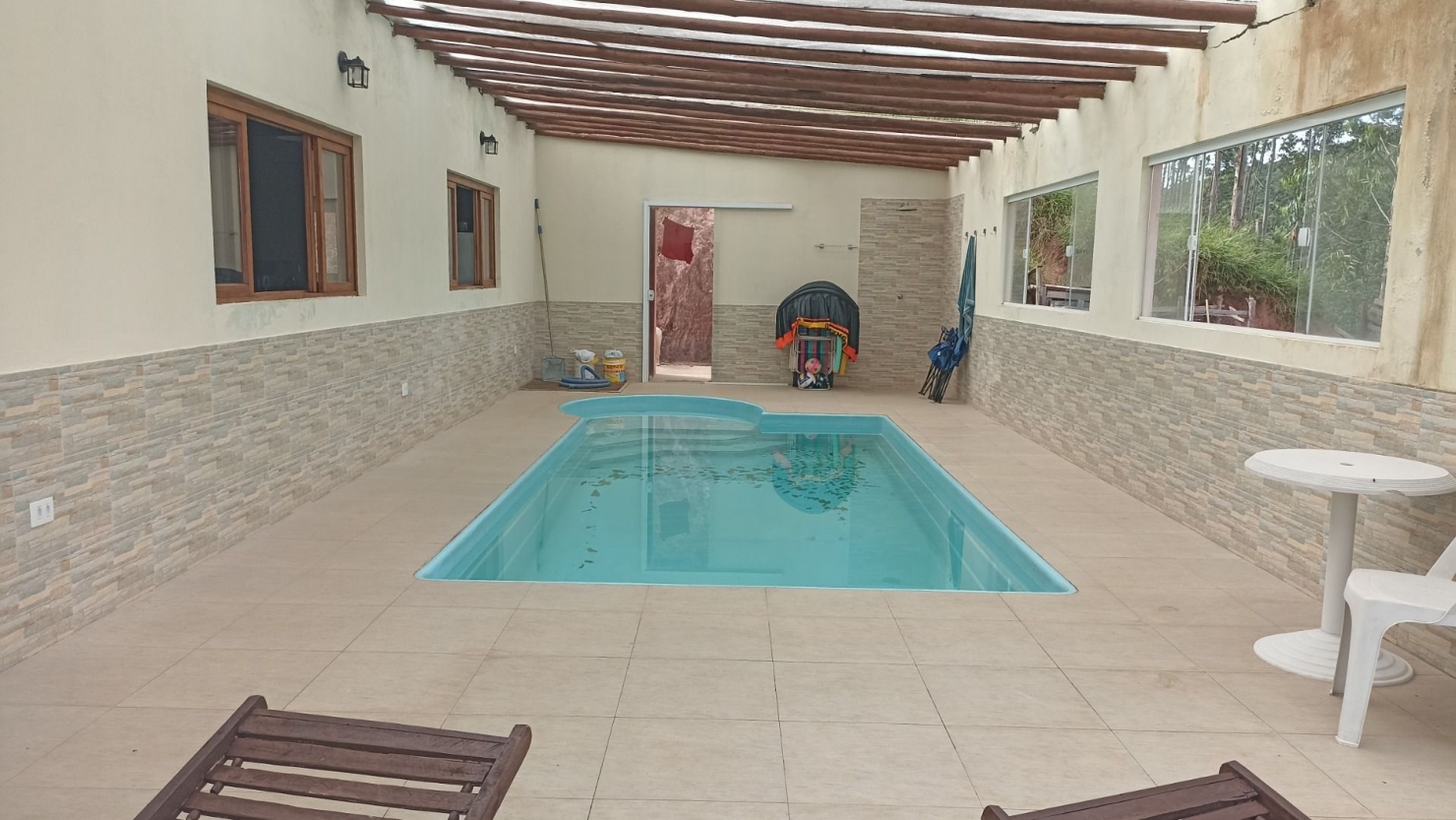 Chácara, 4 quartos, 200 m² - Foto 1