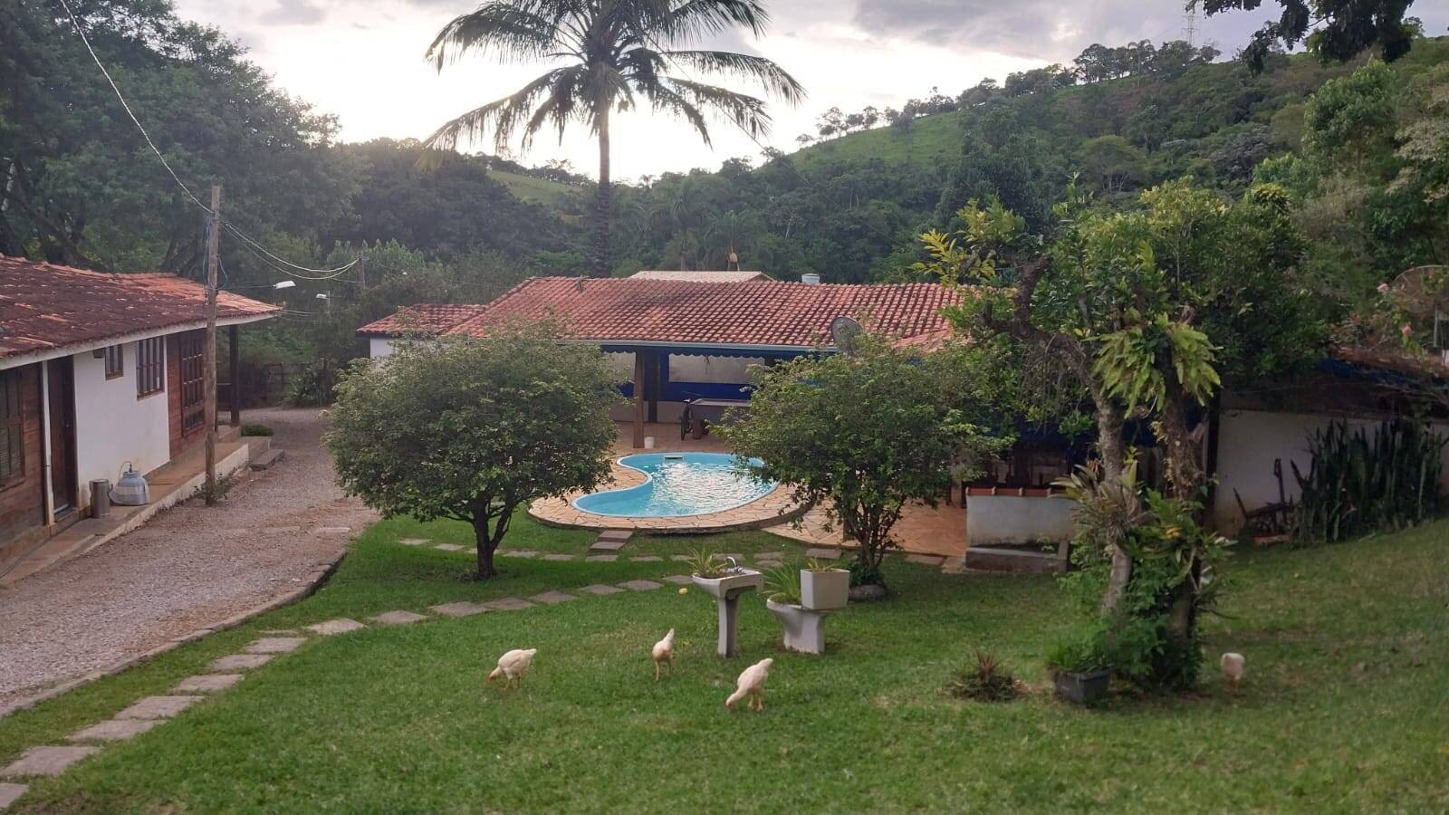 Sítio, 3 quartos, 200 m² - Foto 1