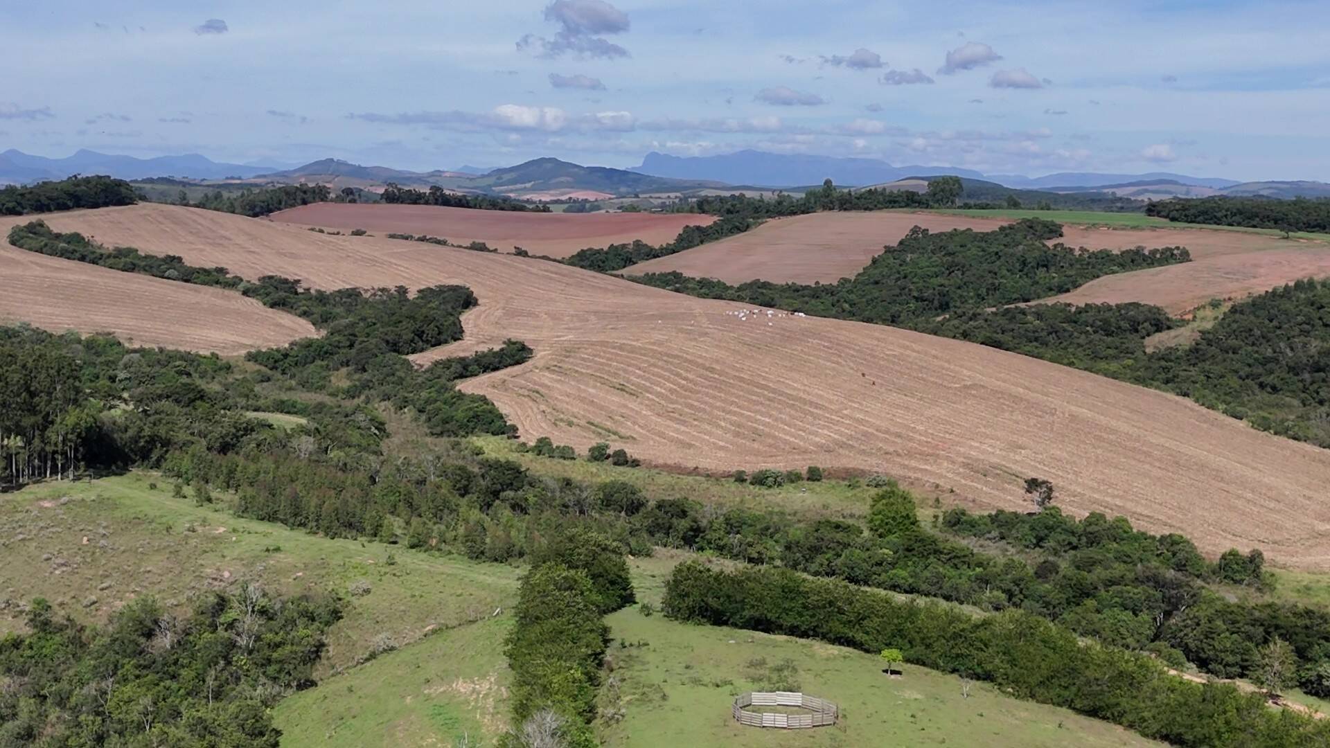 Fazenda em São Vicente de Minas/Minas Gerais — Ref 86KU5Z — Imagem 29