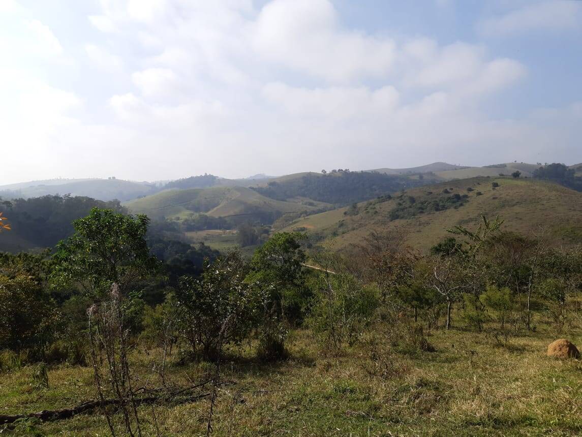 Sítio em São José dos Campos/São Paulo — Ref Q1U4Z0 — Imagem 59