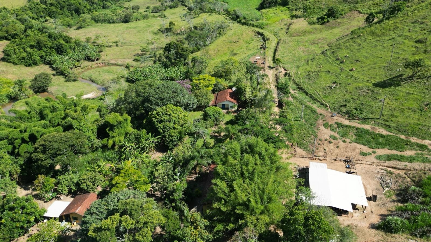 Sítio, 1 quarto, 100 m² - Foto 1