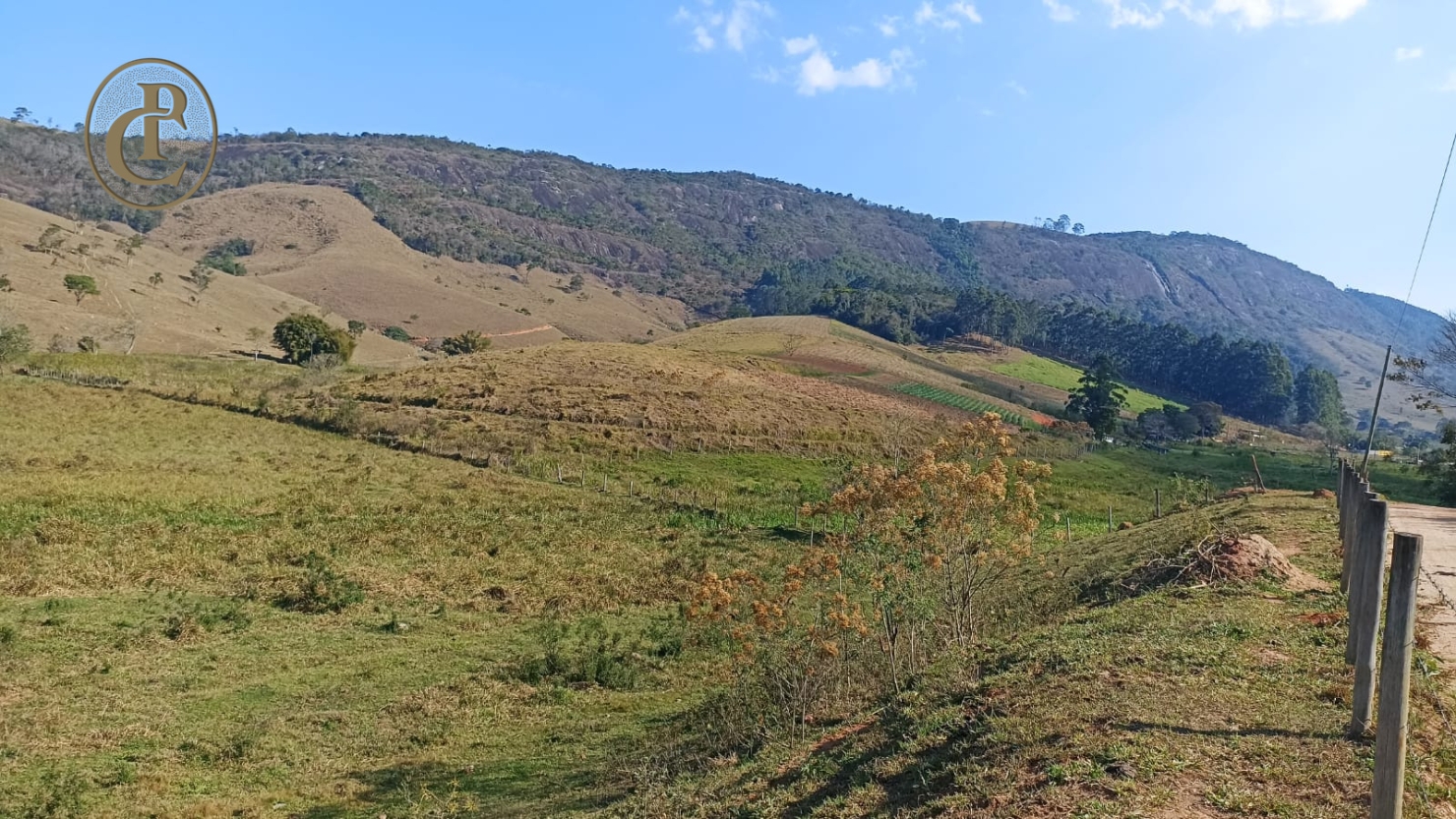 Sítio, 3 quartos, 300 m² - Foto 2