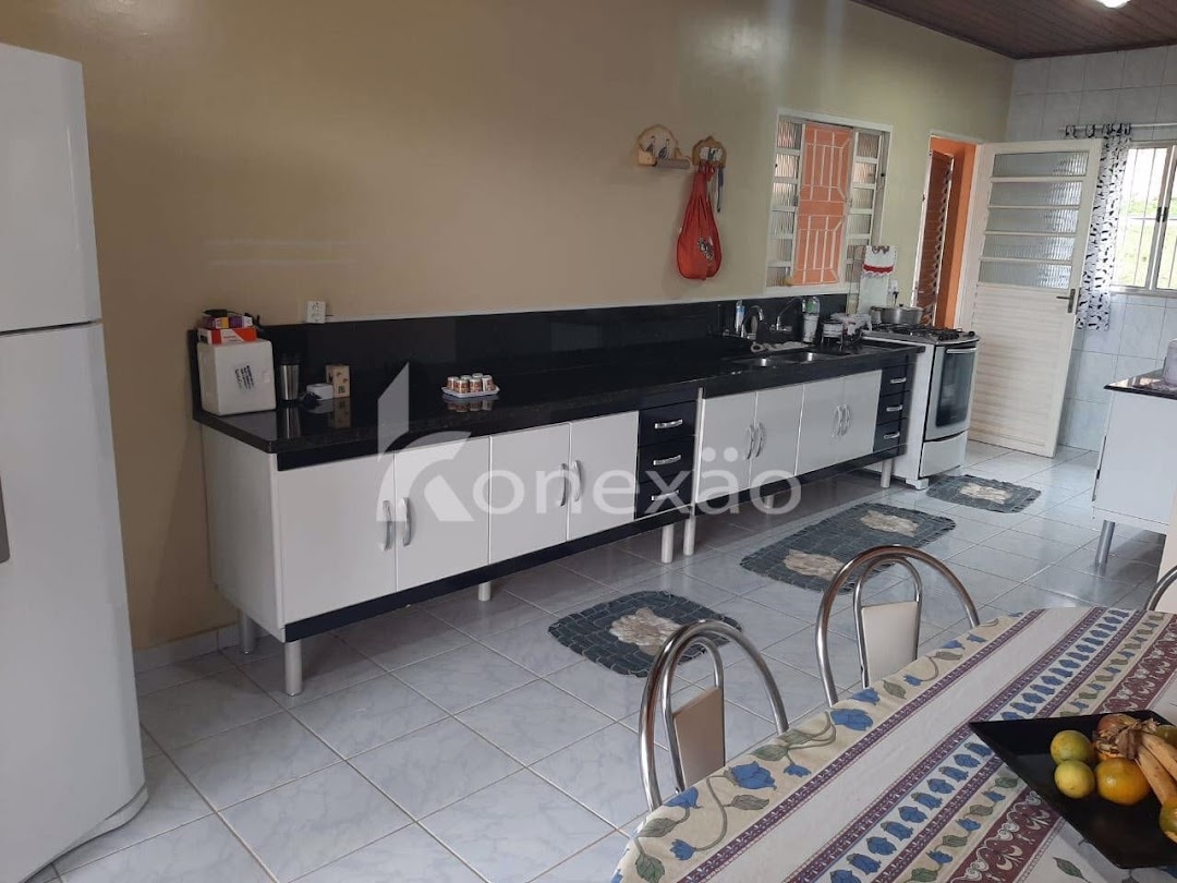 Chácara, 3 quartos, 200 m² - Foto 2