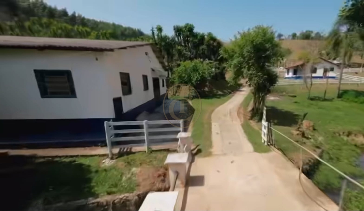 Sítio, 3 quartos, 250 m² - Foto 1