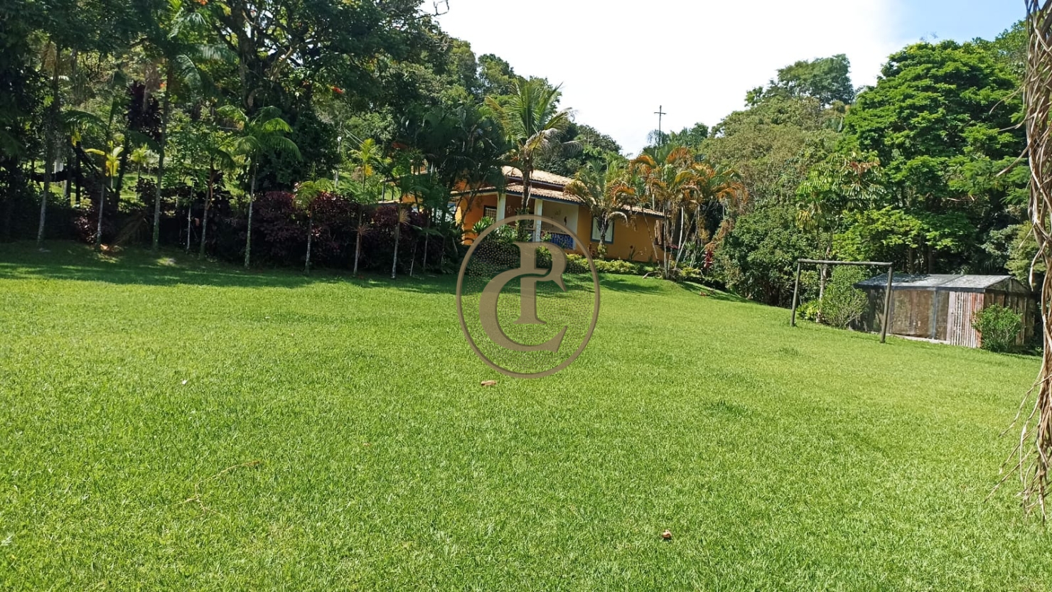 Chácara, 3 quartos, 244 m² - Foto 1