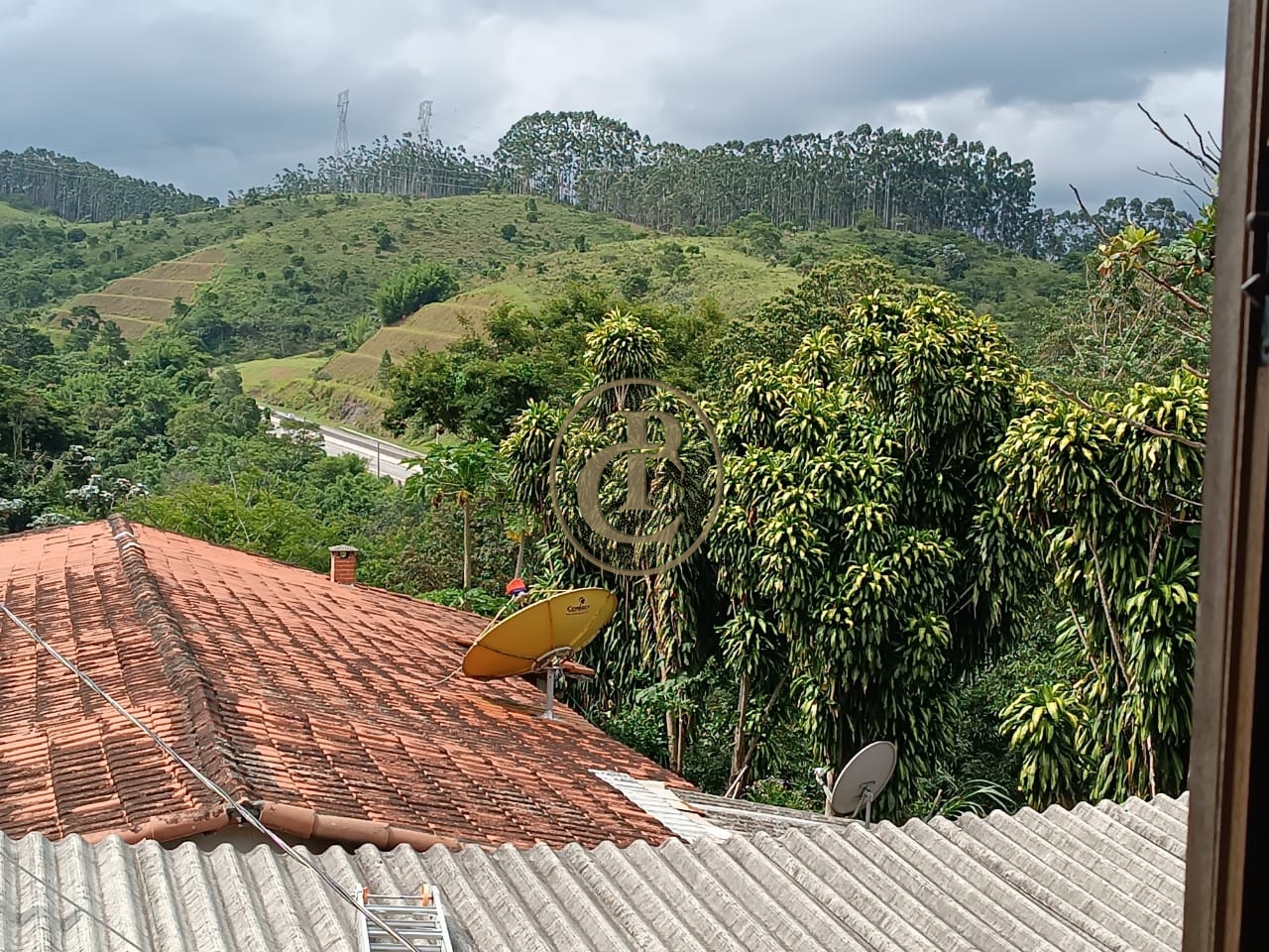 Sítio, 3 quartos, 1050 m² - Foto 3