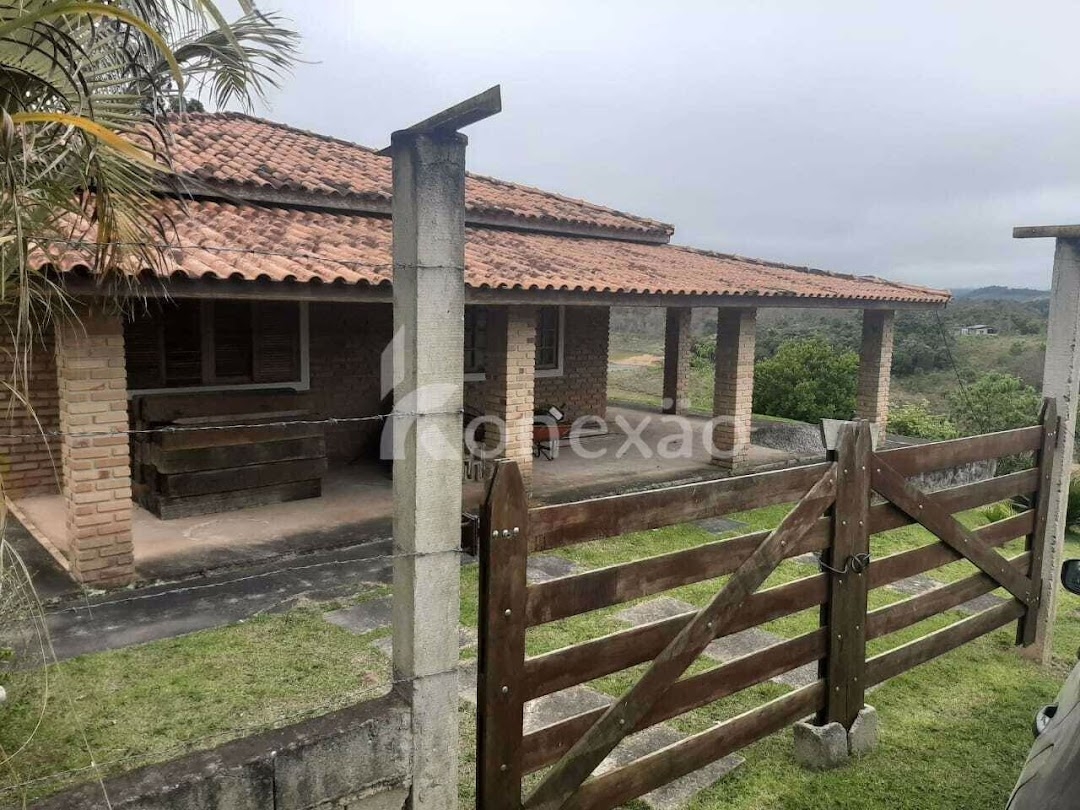 Chácara, 2 quartos, 200 m² - Foto 1