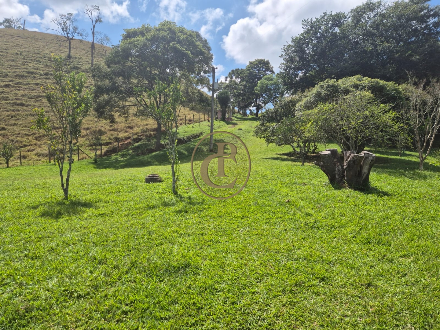 Sítio, 3 quartos, 150 m² - Foto 1