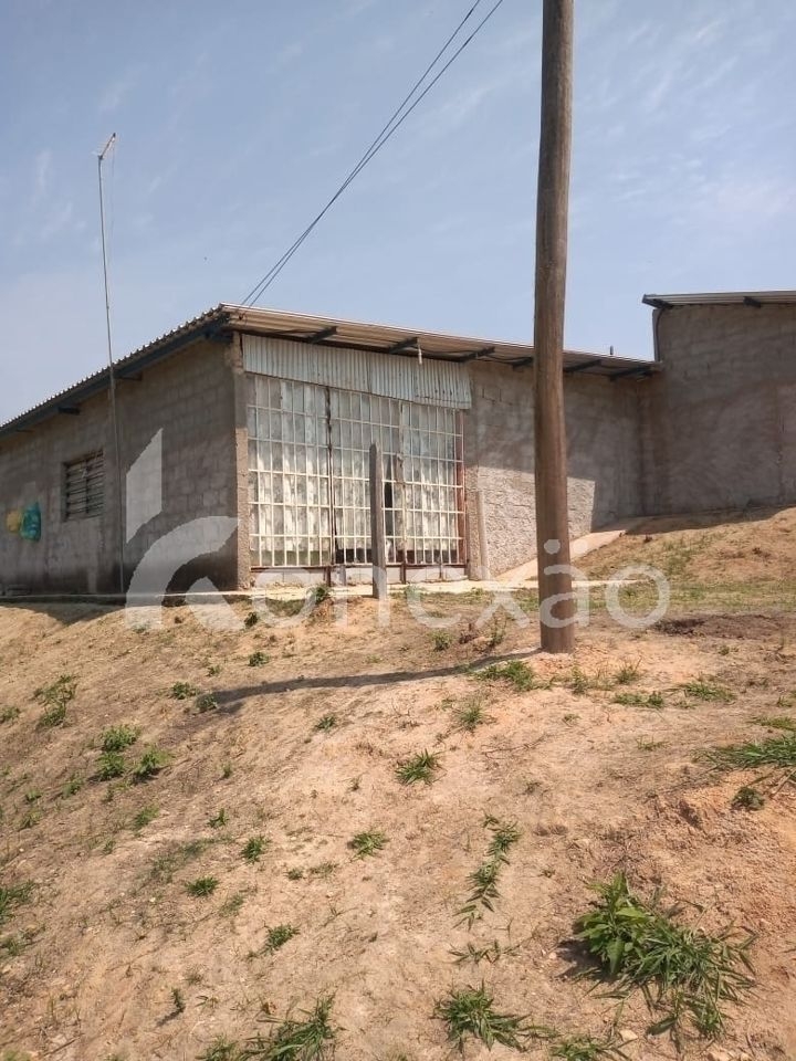 Sítio, 2 quartos, 200 m² - Foto 4