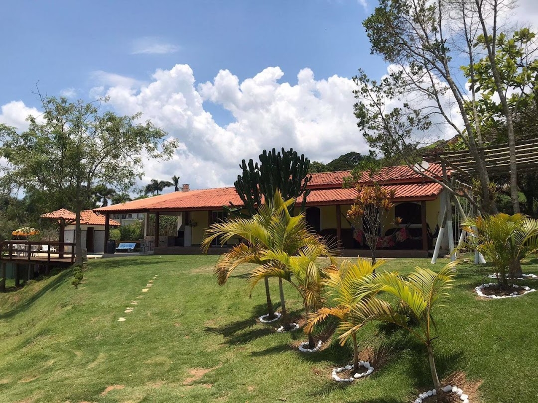 Chácara, 3 quartos, 200 m² - Foto 1