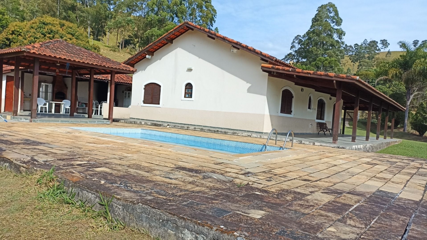 Sítio, 3 quartos, 200 m² - Foto 1