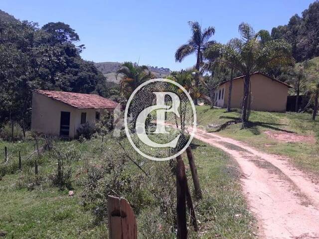 Sítio para Venda em Paraibuna - 2
