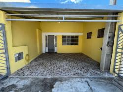 #881 - Casa para Venda em São José dos Campos - SP