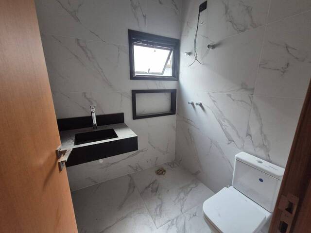 Casa para Venda em São José dos Campos - 5