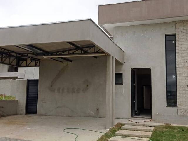 #1494 - Casa para Venda em São José dos Campos - SP