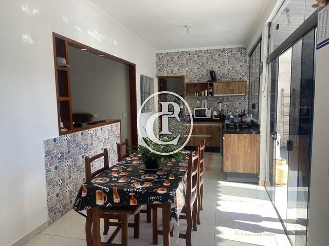 Casa para Venda em São José dos Campos - 5