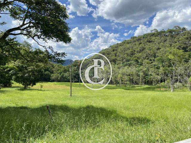 Venda em Área Rural de Paraibuna - Paraibuna