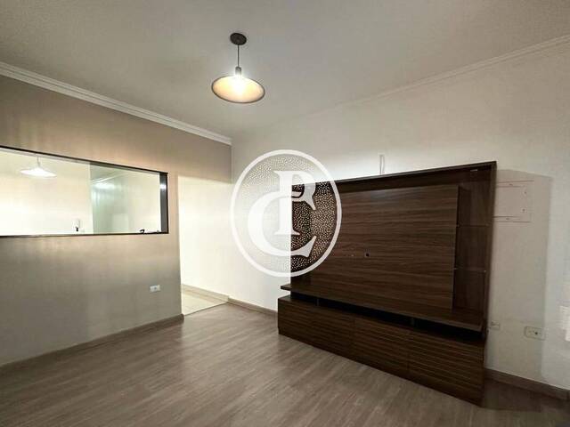 Casa para Venda em São José dos Campos - 3