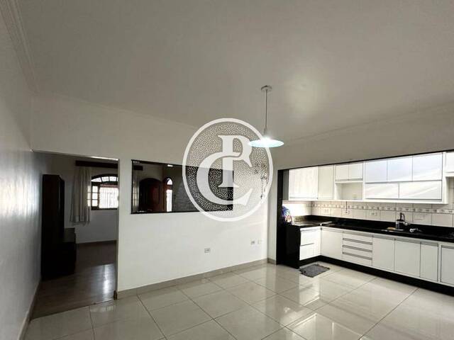 Casa para Venda em São José dos Campos - 4