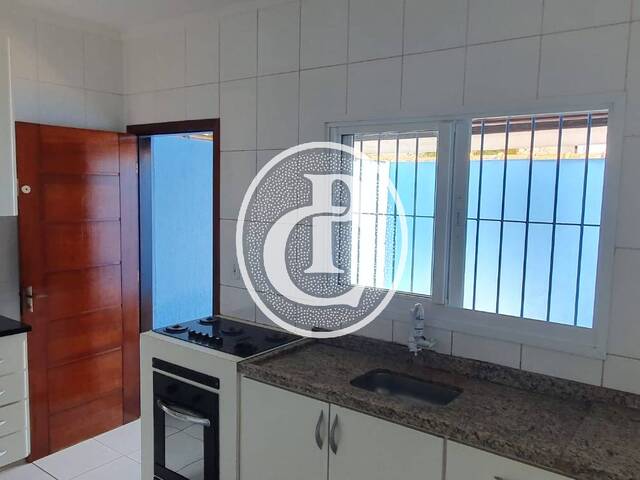 Casa para Venda em Caraguatatuba - 2