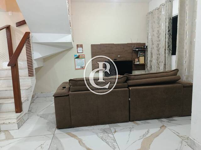 Casa para Venda em São José dos Campos - 2