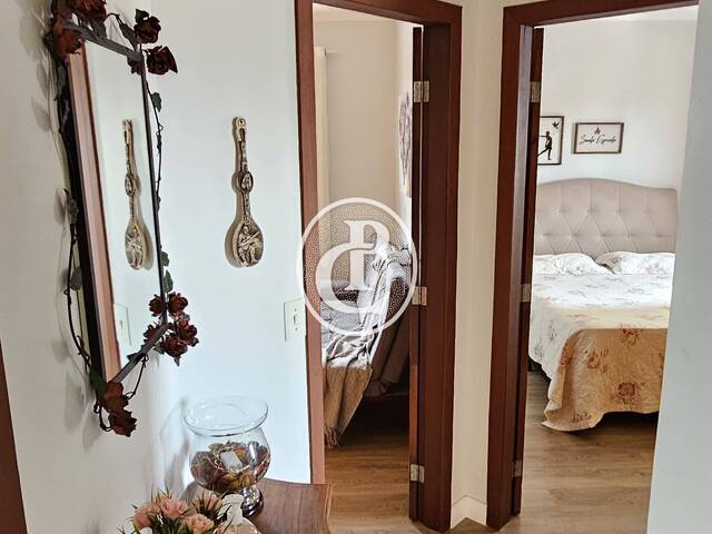 Apartamento para Venda em São José dos Campos - 2
