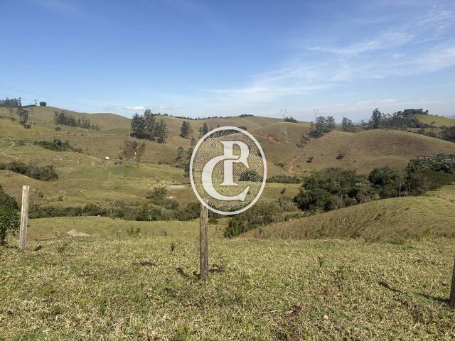 Sítio para Venda em São José dos Campos - 2