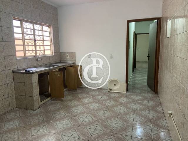 Casa para Venda em São José dos Campos - 4
