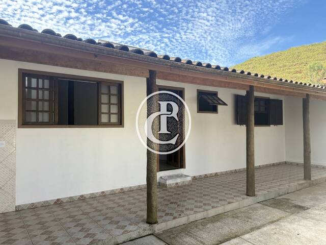 #1839 - Casa para Venda em São José dos Campos - SP