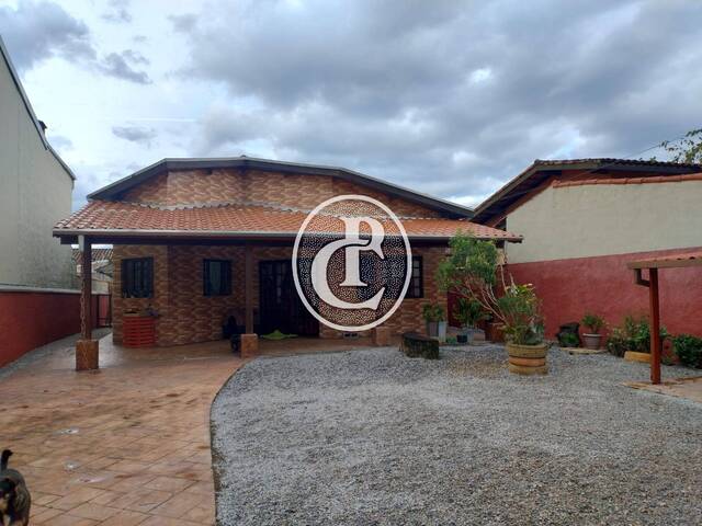 Casa para Venda em Caraguatatuba - 2