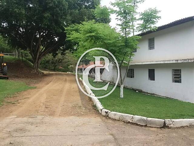 Venda em Freguesia da Escada - Guararema