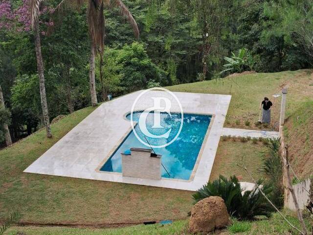 #1882 - Casa para Venda em São José dos Campos - SP