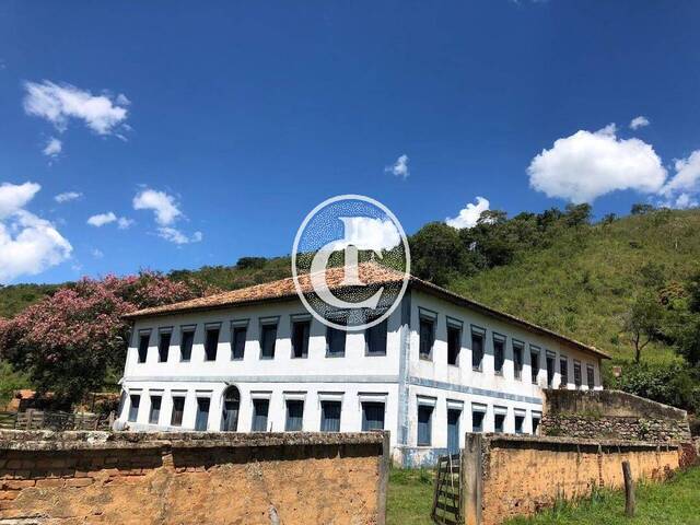 Venda em Centro - Lagoinha