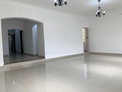 #381 - Casa para Venda em Jacareí - SP