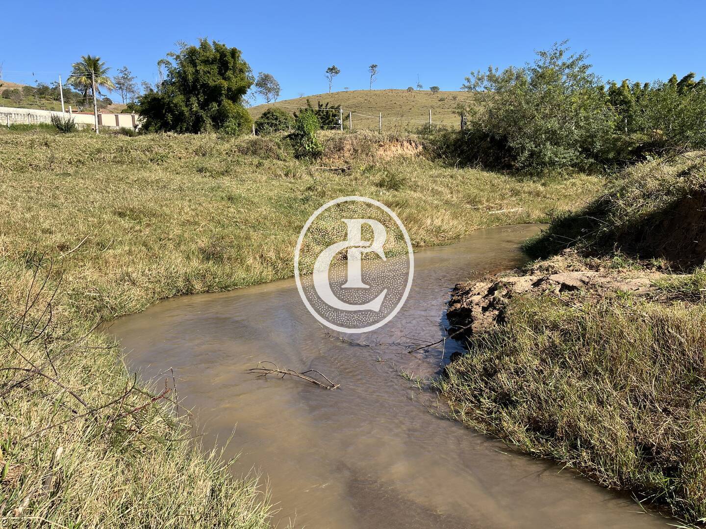 Sítio, 2 quartos, 2 hectares - Foto 1