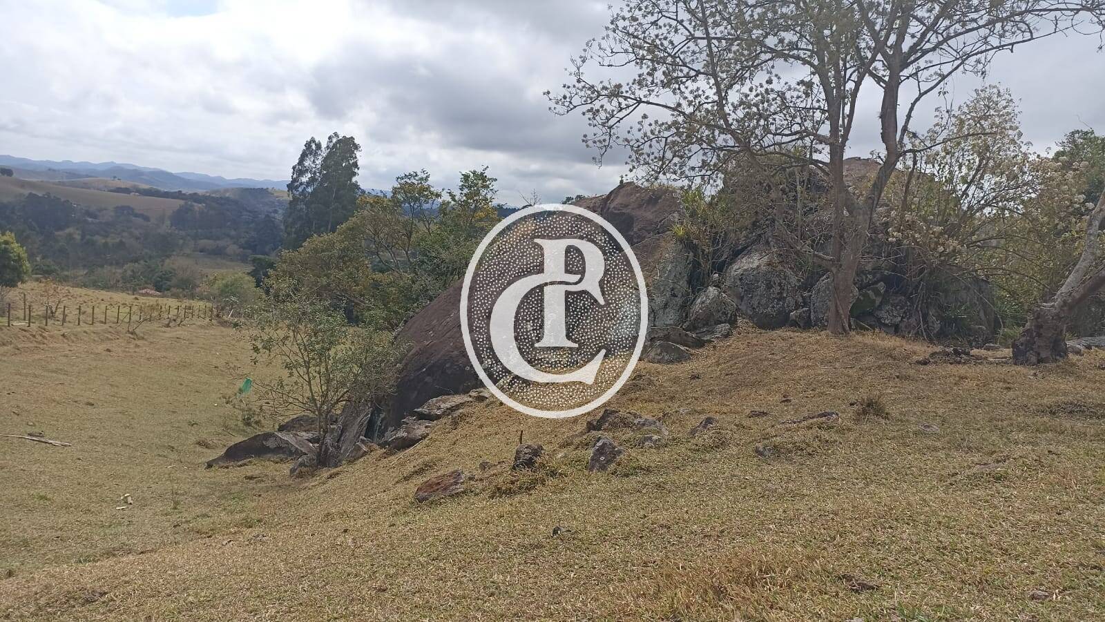 Sítio, 3 quartos, 4 hectares - Foto 1