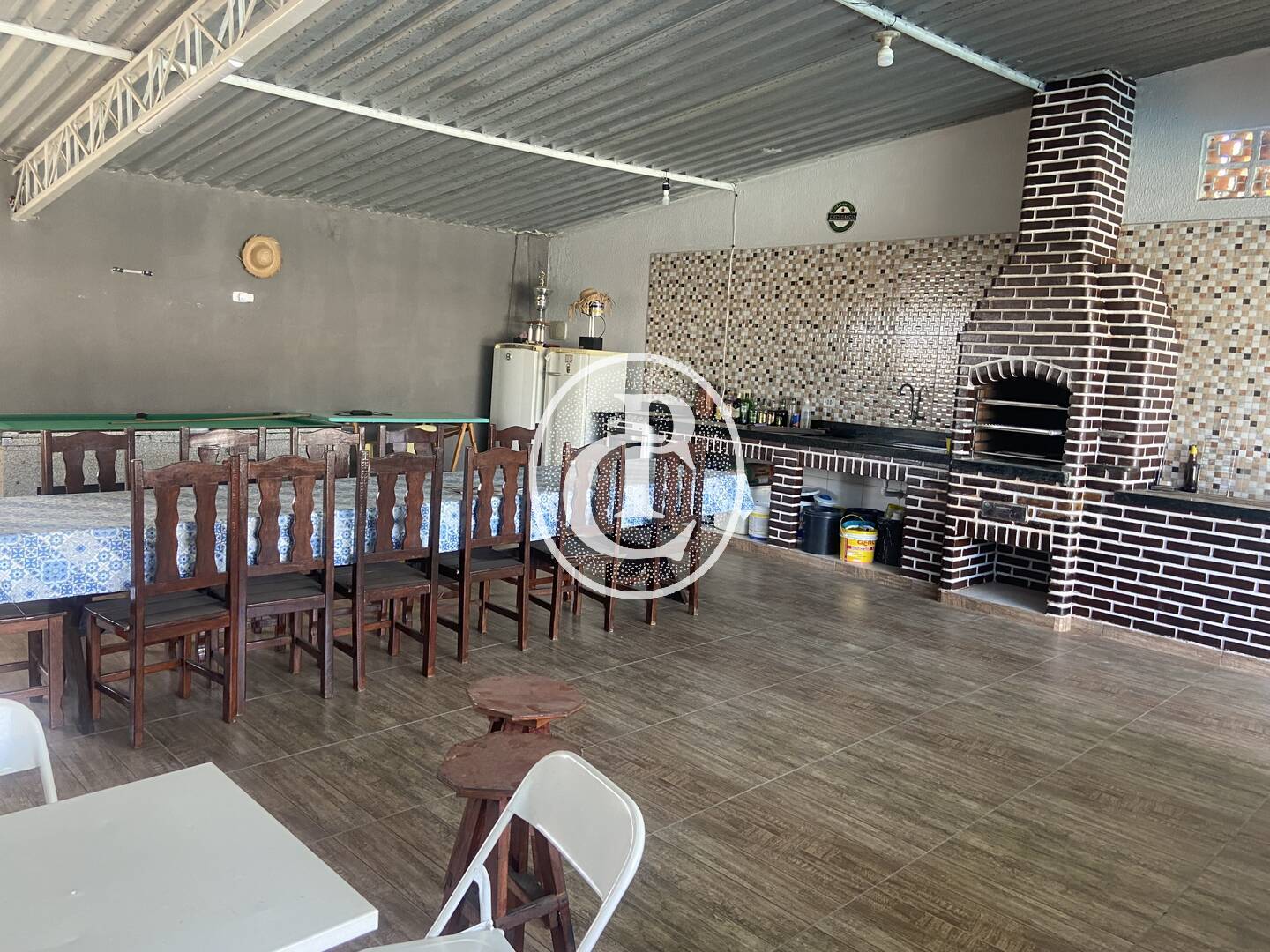Casa, 2 quartos, 200 m² - Foto 1