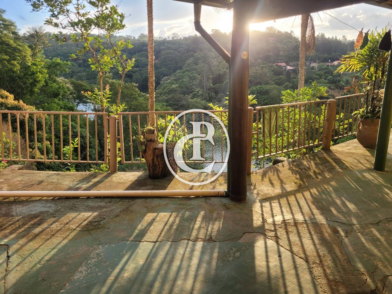 Sítio, 3 quartos, 5000 m² - Foto 1