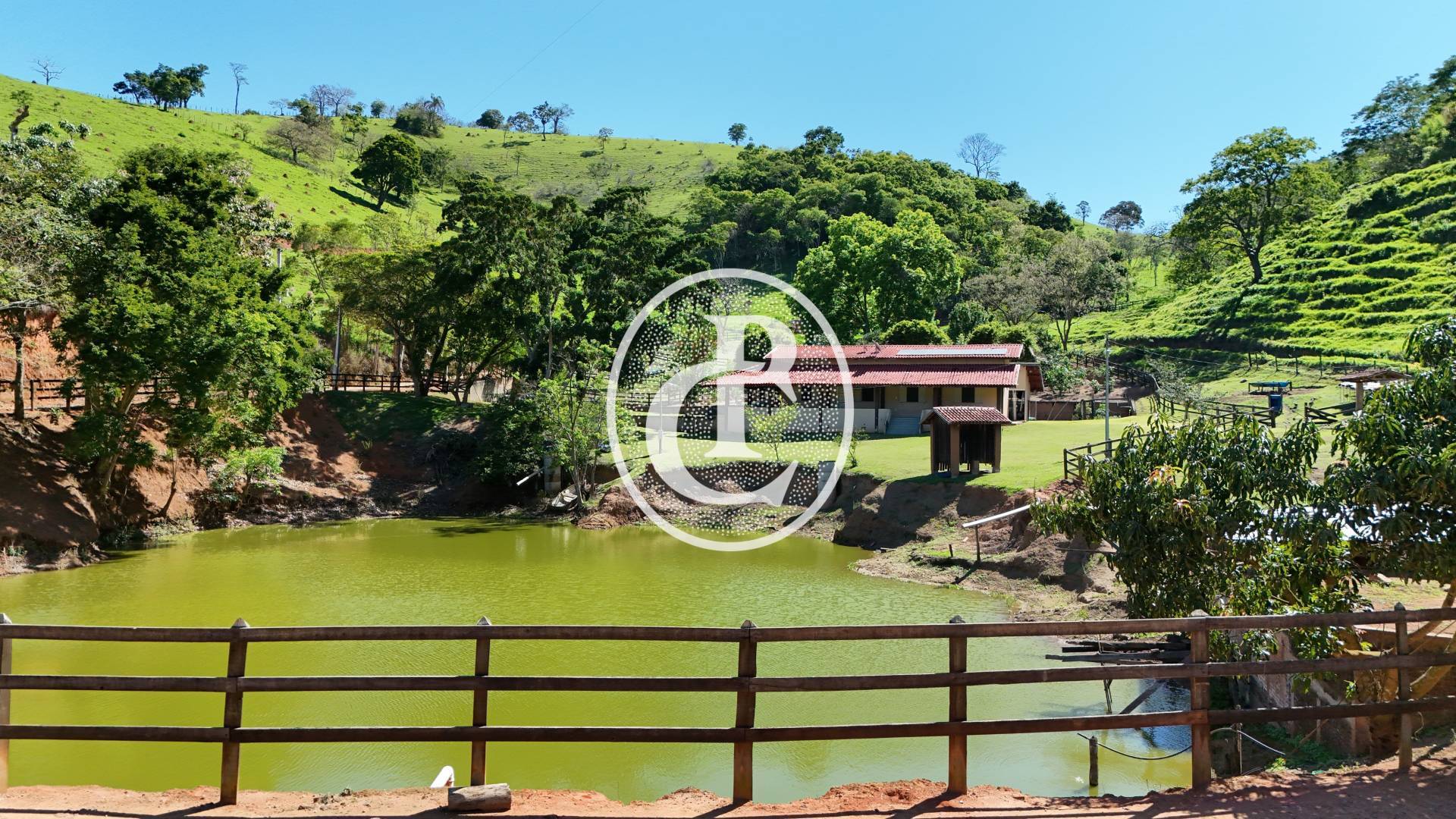 Sítio, 4 quartos, 2 hectares - Foto 1