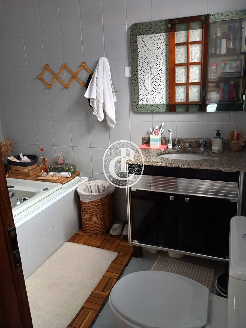 Casa, 3 quartos, 240 m² - Foto 9