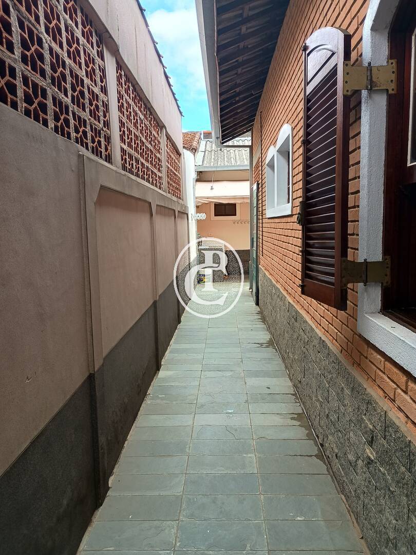Casa, 3 quartos, 240 m² - Foto 11