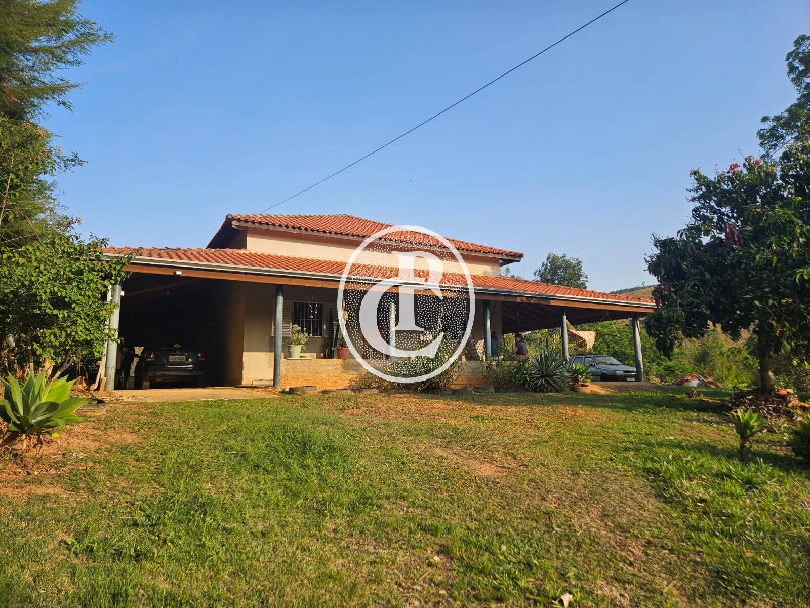 Chácara, 4 quartos, 3800 m² - Foto 1